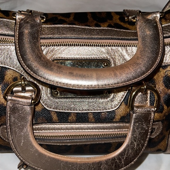 Dolce Cabanna preloved excellent condition bag has a strap leopard print. - Picture 12 of 16
